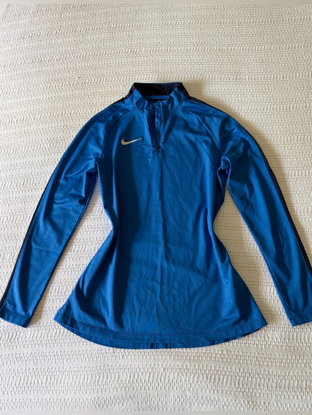 Nike Dri-Fit Blue Athletic 1/4-zip Top - size Large